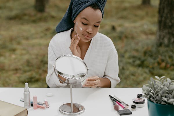 Cosmétiques et soins de la peau : conseils pour une beauté rayonnante
