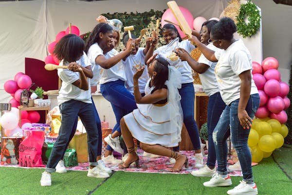 T-shirts evjf : la touche personnalisée pour une fête inoubliable